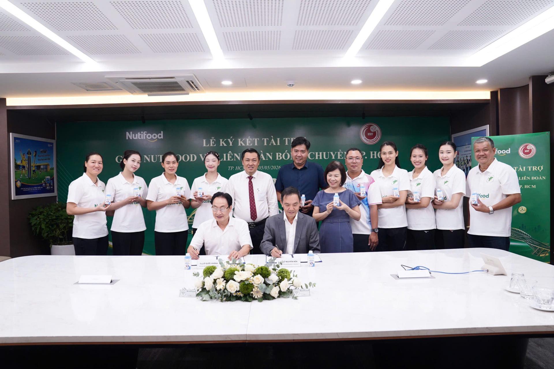 Nutifood chính thức tài trợ trị giá 9,3 tỷ đồng cho đội tuyển bóng chuyền nữ Thành phố Hồ Chí Minh