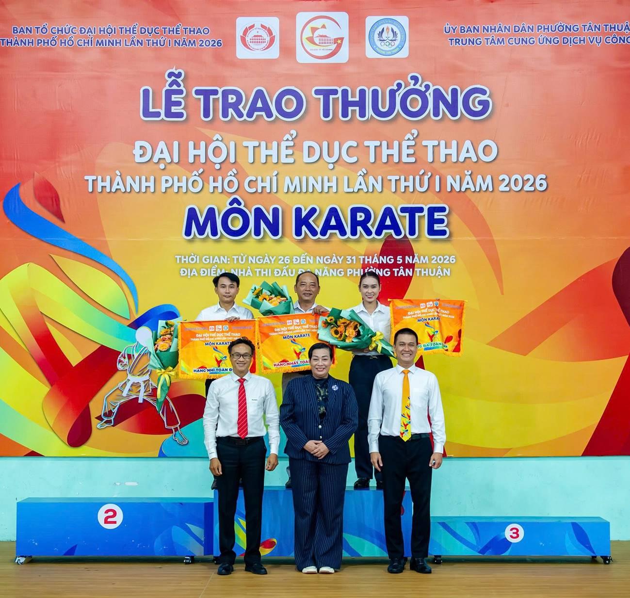 Giải Karatedo - Trao thưởng toàn đoàn