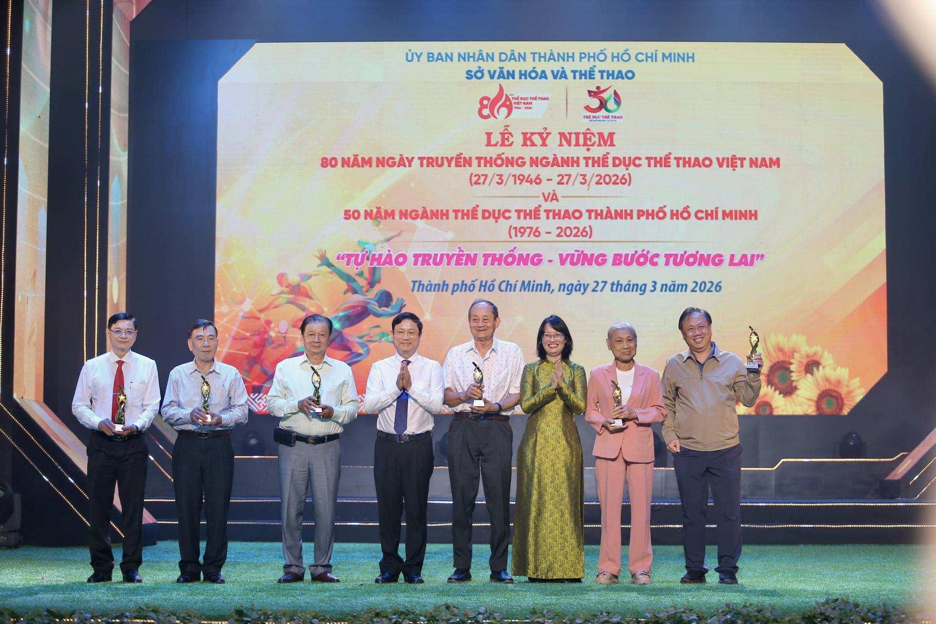 TP.HCM tri ân lãnh đạo các thời kỳ của ngành thể dục thể thao - Ảnh 1.